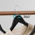 Kép 7/8 - Csúszásmentes tömörfa ruhaakasztók, 50 db, fekete